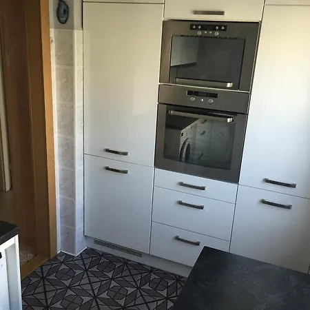 아파트 Apartament Pulaskiego 5 *